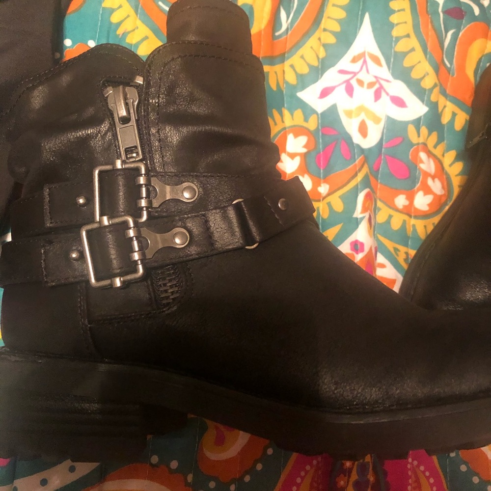 Carlos by Carlos Santana Moto Boots